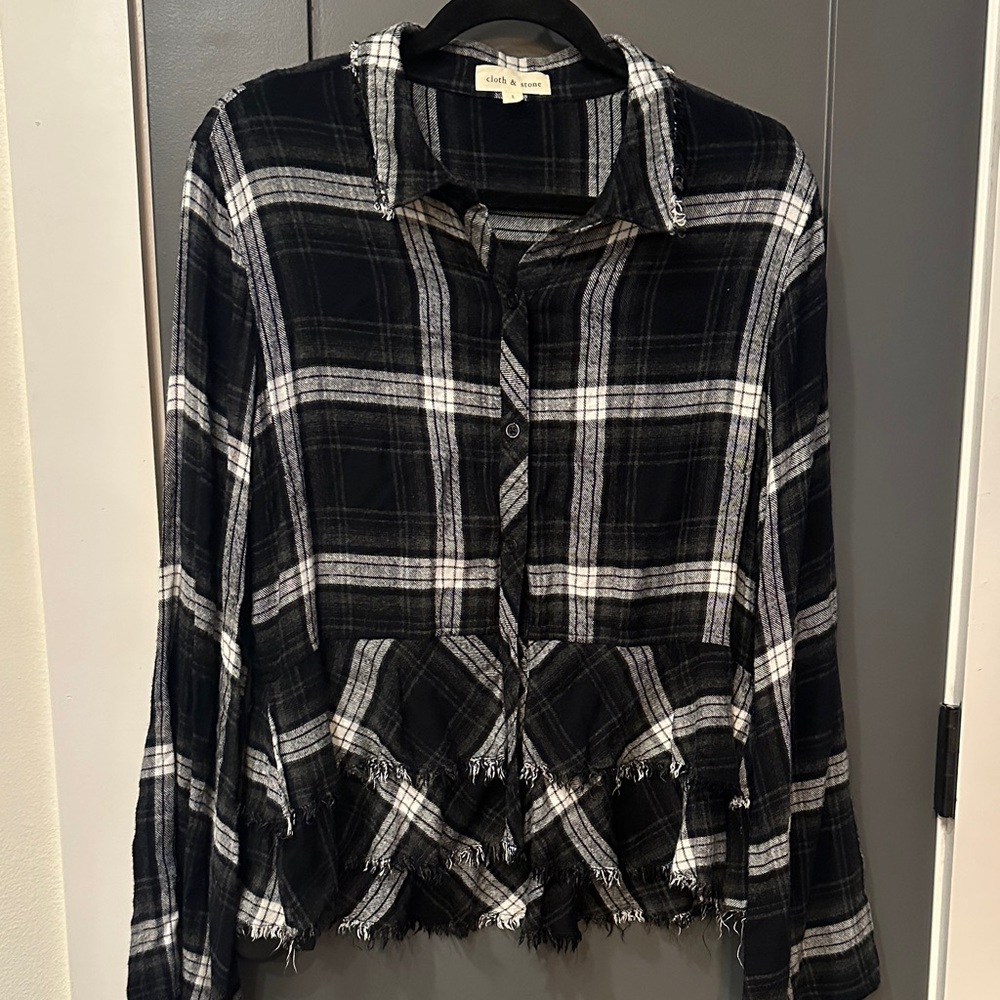 Cloth & Stone Black and White Plaid Button Down Shirt